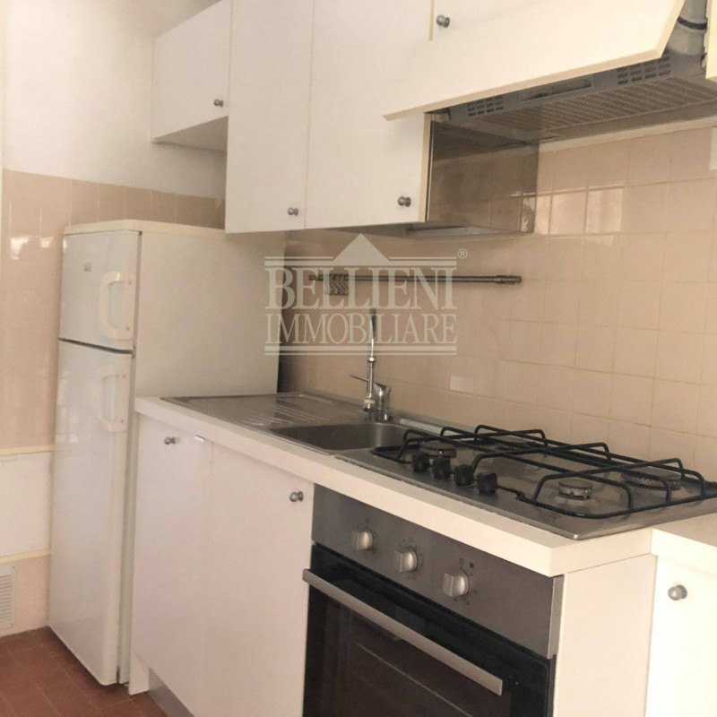 CENTRO STORICO: in contesto signorile e ben abitato proponiamo in locazione un mini appartamento ...