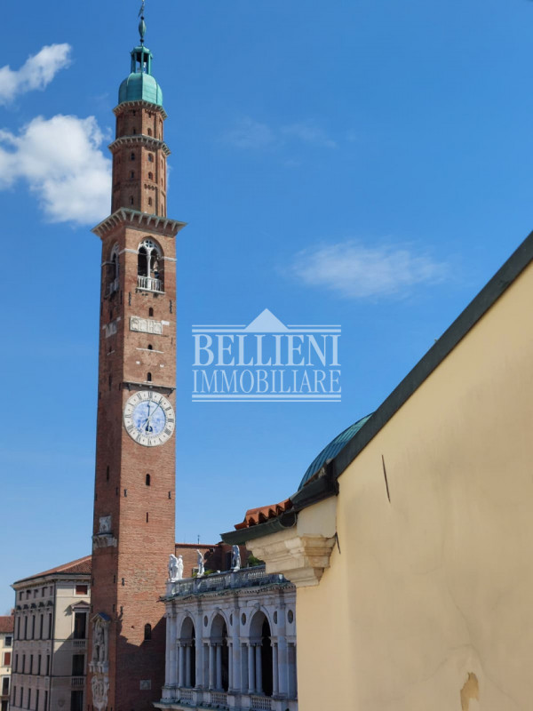 CENTRO STORICO: in contesto signorile e ben abitato proponiamo in locazione un mini appartamento ...