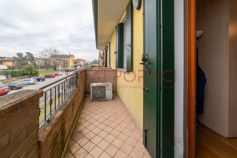 CODEVIGO – In contesto di sole 6 unità abitative, disponibile APPARTAMENTO al piano primo ed ulti...