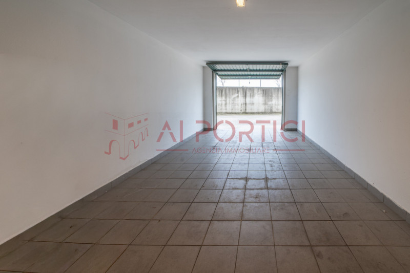 CODEVIGO – In contesto di sole 6 unità abitative, disponibile APPARTAMENTO al piano primo ed ulti...