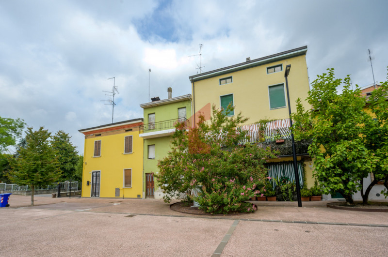 Fontevivo Vendita Casa a schiera porzione centrale