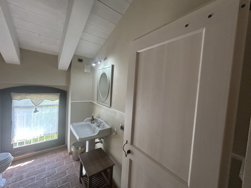 Uffici di Prestigio in Villa Storica del Seicento – Un’Occasione Rara a Lissaro di Mestrino.

In ...