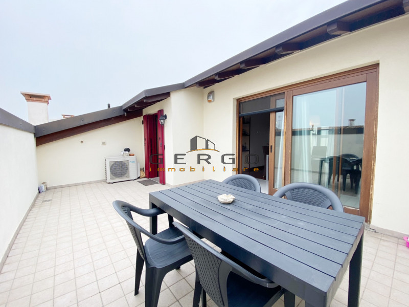 (Per INFO Mara 3481536890) A Monastier di Treviso, in posizione centralissima e servita da ogni t...