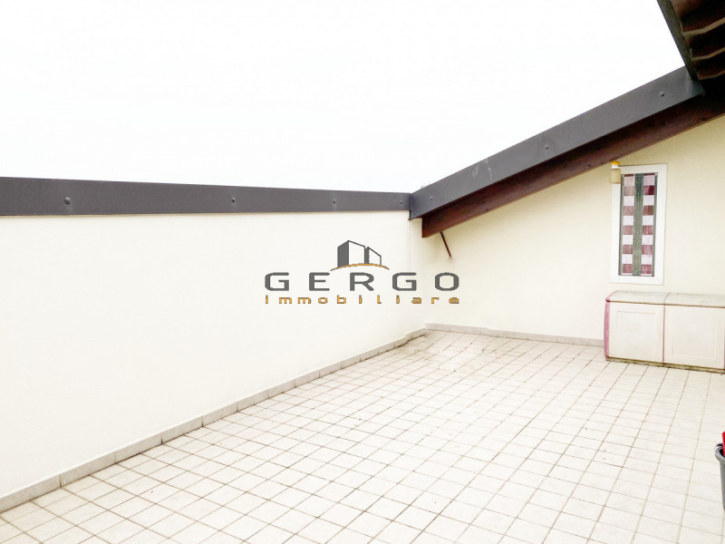 (Per INFO Mara 3481536890) A Monastier di Treviso, in posizione centralissima e servita da ogni t...