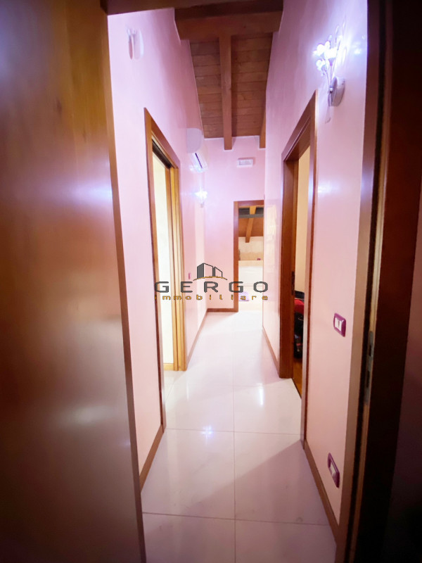 (Per INFO Mara 3481536890) A Monastier di Treviso, in posizione centralissima e servita da ogni t...