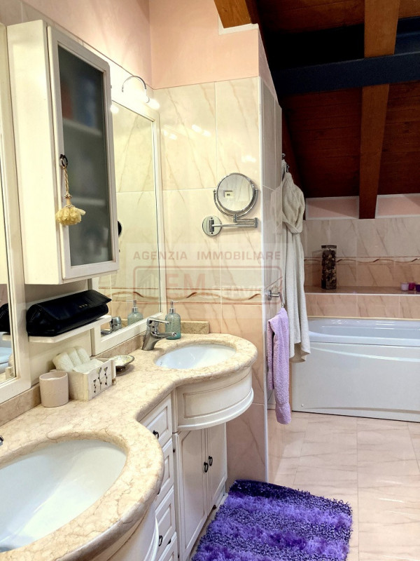 MONASTIER DI TREVISO, proponiamo in vendita, in posizione centrale, vicinanze parco e comodo a tu...