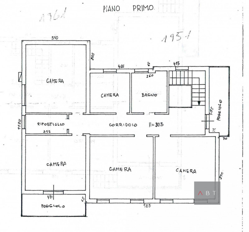 Situata nella frazione di Pozzetto, casa singola composta di: ingresso, soggiorno, cucina, studio...