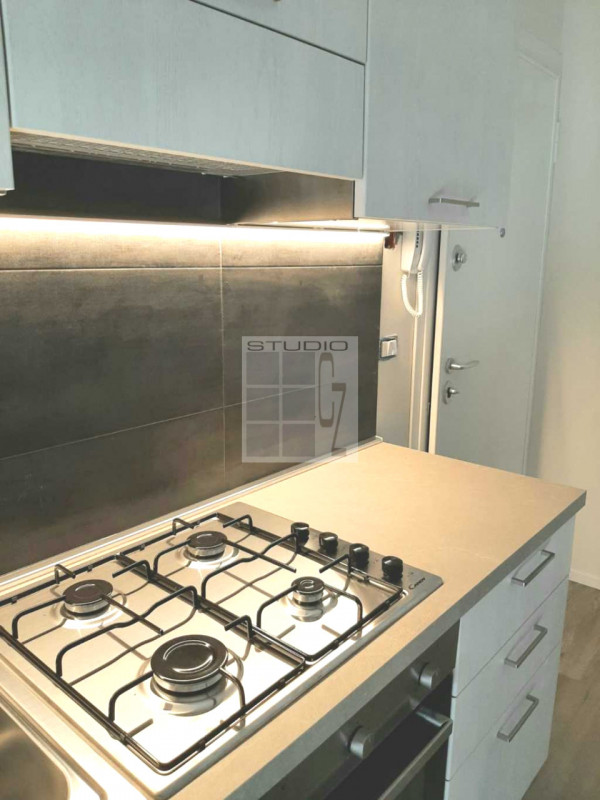 In un contesto di sole 4 unità abitative, proponiamo appartamento COMPLETAMENTE RISTRUTTURATO.
La...