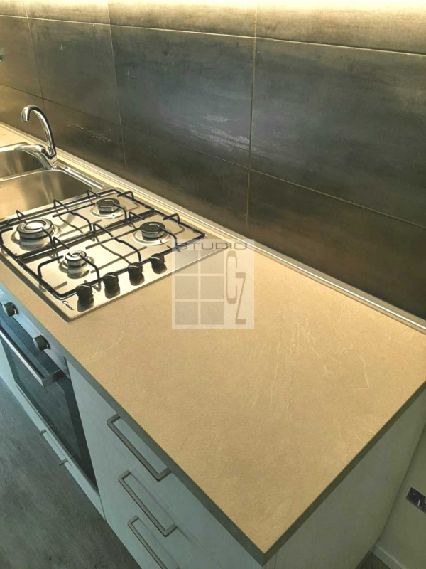 In un contesto di sole 4 unità abitative, proponiamo appartamento COMPLETAMENTE RISTRUTTURATO.
La...