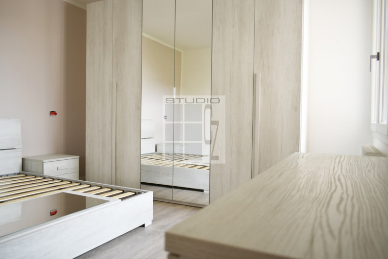 In un contesto di sole 4 unità abitative, proponiamo appartamento COMPLETAMENTE RISTRUTTURATO.
La...