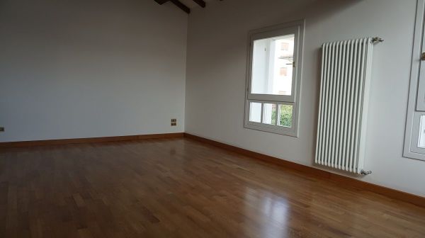 Marostica: Affittasi splendida casa singola nei pressi del centro storico

L'abitazione, caratter...
