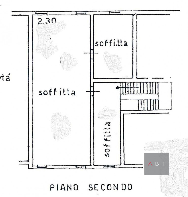 Porzione di rustico da ristrutturare e composto di: ingresso, cucina, sala da pranzo, tre camere,...