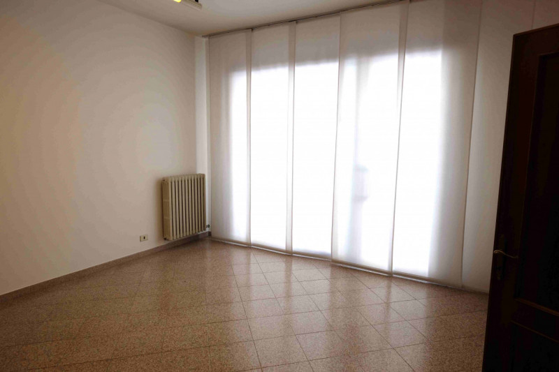 Nel cuore pulsante di Este, proponiamo in esclusiva un palazzetto indipendente disposto su due li...