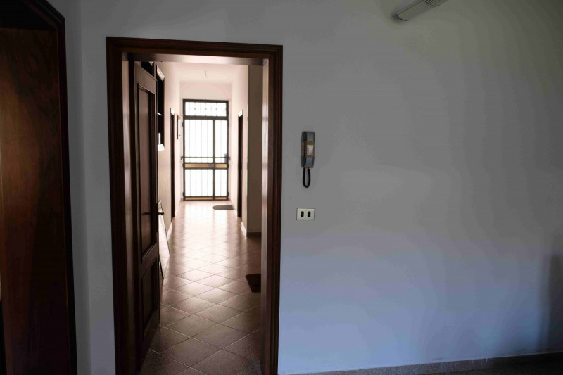 Nel cuore pulsante di Este, proponiamo in esclusiva un palazzetto indipendente disposto su due li...