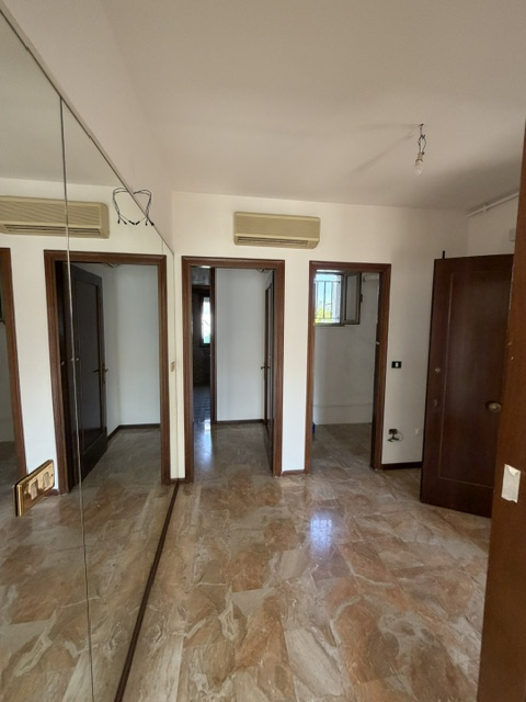 Mestrino: Affittasi appartamento IN TRIFAMILIARE al piano rialzato, l'immobile ampio e luminoso è...