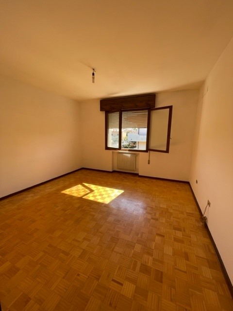 Mestrino: Affittasi appartamento IN TRIFAMILIARE al piano rialzato, l'immobile ampio e luminoso è...