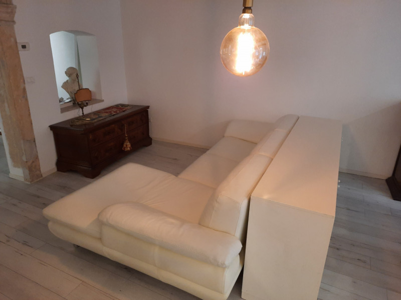 MIDI LOFT ARREDATO E CON POSTO AUTO, PIANO TERRA, INGRESSO INDIPENDENTE! Rif. 7732
In centralissi...