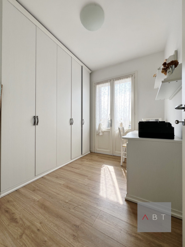 Situata nella frazione di Fratte, porzione di bifamiliare divisa in due unità indipendenti e comp...