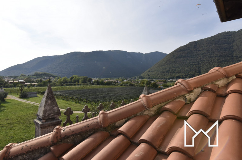 SEMONZO- Nel cuore della Pedemontana, collocata tra il bassanese e l'asolano, proponiamo villa in...