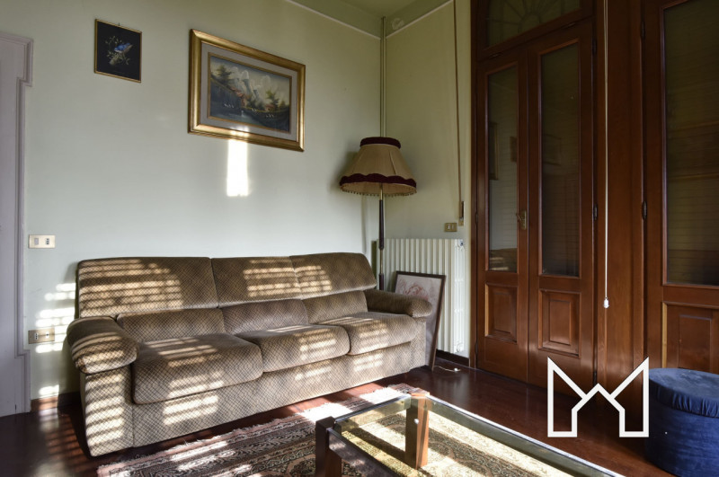 SEMONZO- Nel cuore della Pedemontana, collocata tra il bassanese e l'asolano, proponiamo villa in...