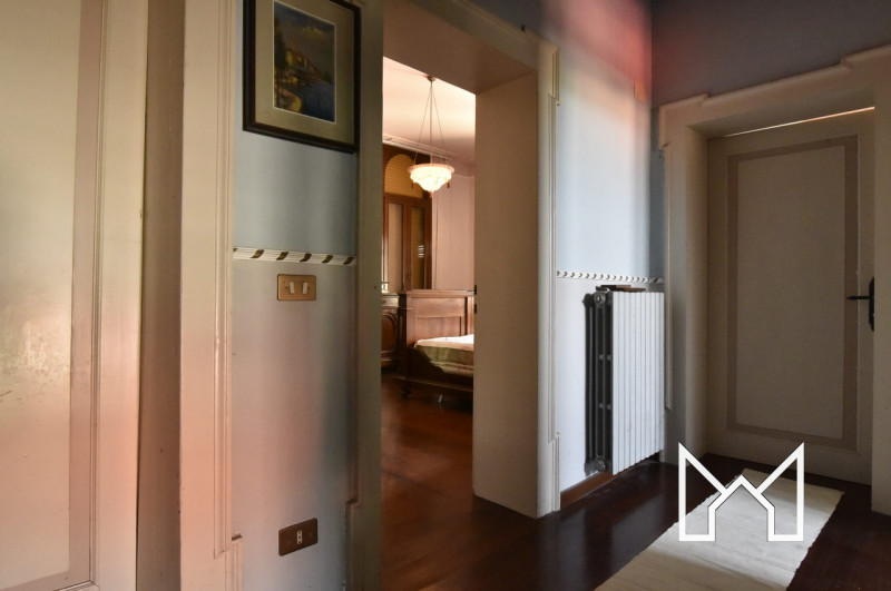 SEMONZO- Nel cuore della Pedemontana, collocata tra il bassanese e l'asolano, proponiamo villa in...