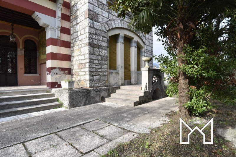 SEMONZO- Nel cuore della Pedemontana, collocata tra il bassanese e l'asolano, proponiamo villa in...