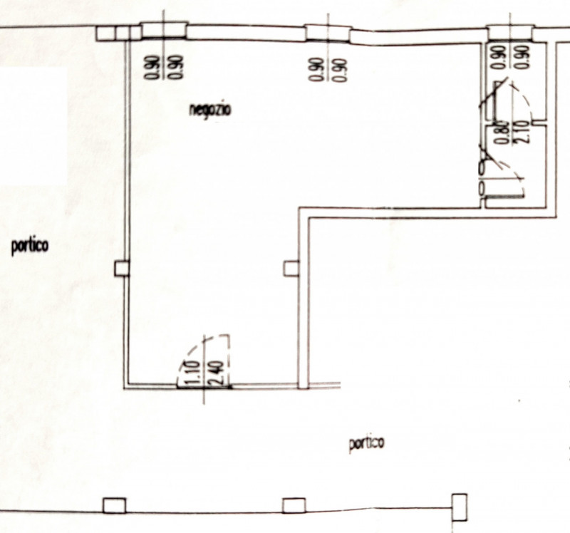 AFFITTO a Campo San Martino in ottima posizione in centro a Marsango NEGOZIO di circa 50 mq al pi...