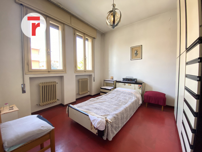 Vigodarzere - In zona centrale, comodo a tutti i servizi di via Roma come banche, bar, panificio,...