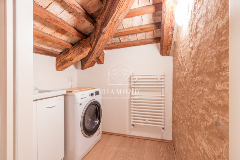 DISPONIBILE DAL 01 APRILE 2026.
Falzè di Trevignano: inserito in un curato e piacevole contesto i...