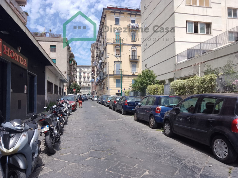 Napoli Affitto Negozio