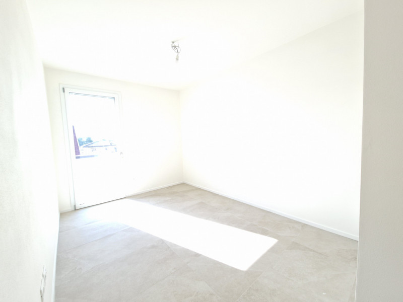 A SAN CARLO, in posizione tranquilla ad un passo da tutti i servizi, proponiamo questo bellissimo...