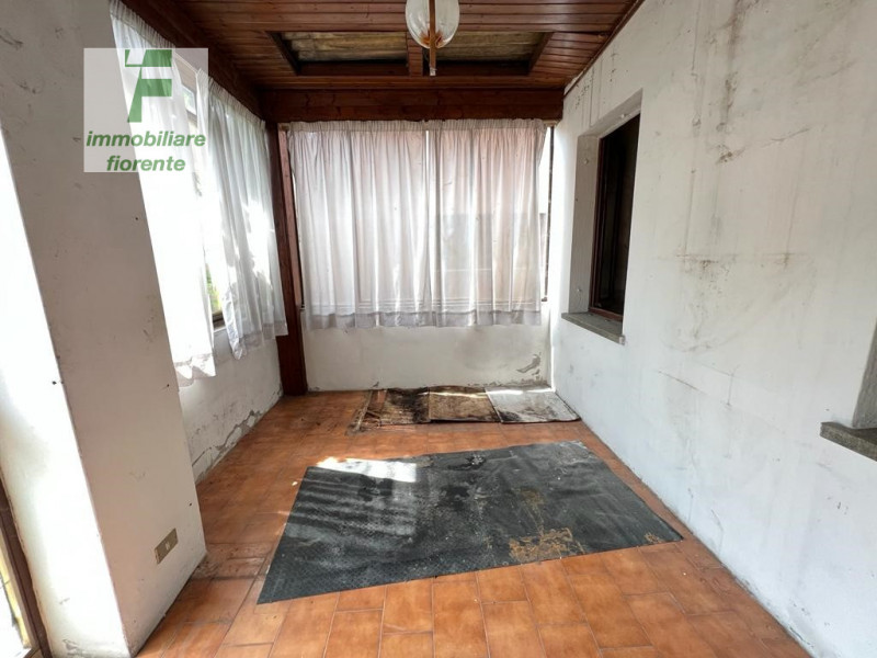 SE VUOI L'INDIPENDENZA QUESTA E' LA SOLUZIONE ADATTA A TE...SU UN LOTTO di MQ 267 CASA SINGOLA......