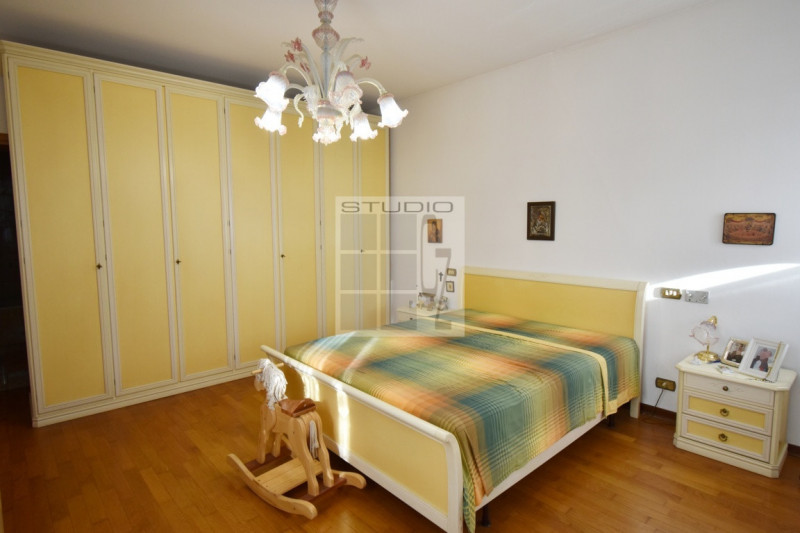 LOREGGIA CENTRO

Tutto quello che cerchi in una casa te lo offriamo noi: INDIPENDENZA, SPAZI ABIT...