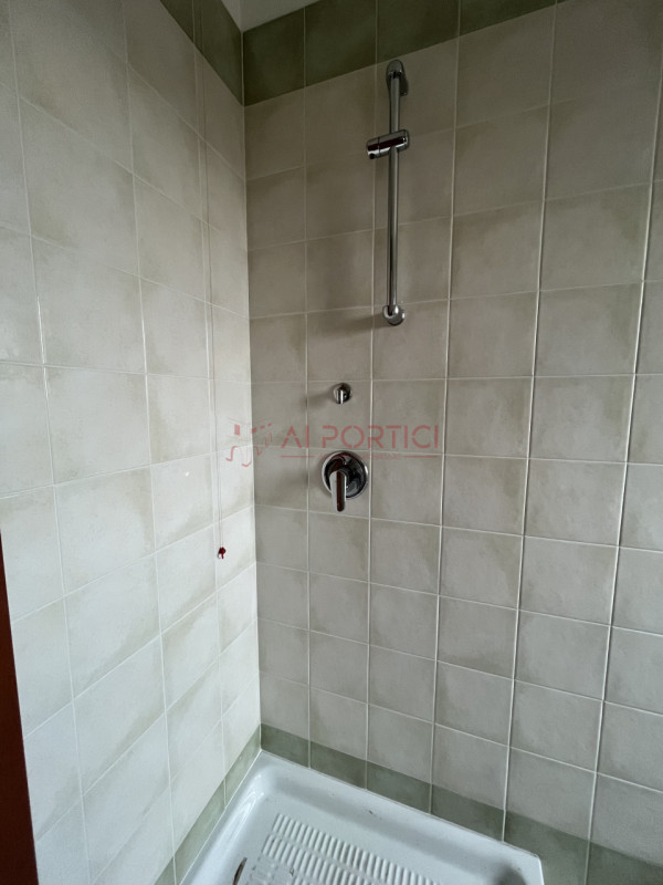 PIOVE DI SACCO – APPARTAMENTO ARREDATO COMPLETAMENTE, ubicato al piano secondo in palazzina dotat...