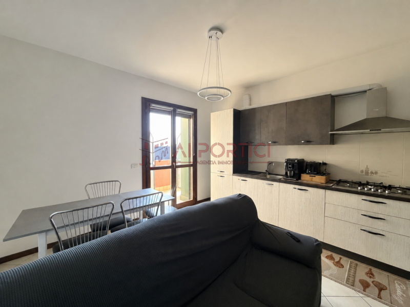 PIOVE DI SACCO – APPARTAMENTO ARREDATO, ubicato al piano secondo in palazzina dotata di ascensore...