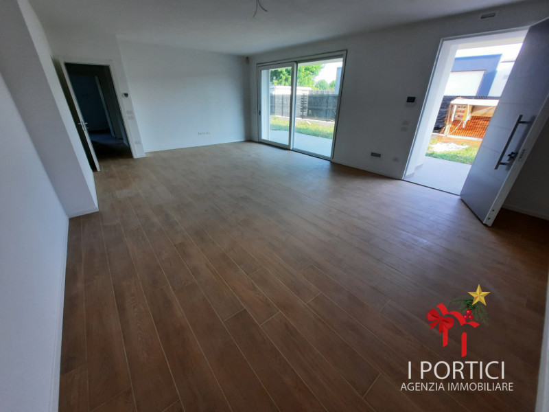 Trebaseleghe- 

In zona tranquilla e residenziale a Trebaseleghe, proponiamo l’ultimo appartament...