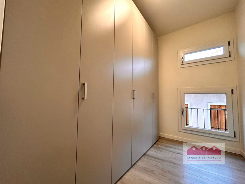 CENTRO STORICO: UN ROMANTICO MA MODERNO APPARTAMENTO IN PIENO CENTRO STORICO, A DUE PASSI DA PIAZ...