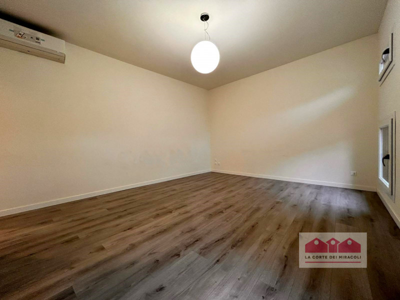 CENTRO STORICO: UN ROMANTICO MA MODERNO APPARTAMENTO IN PIENO CENTRO STORICO, A DUE PASSI DA PIAZ...