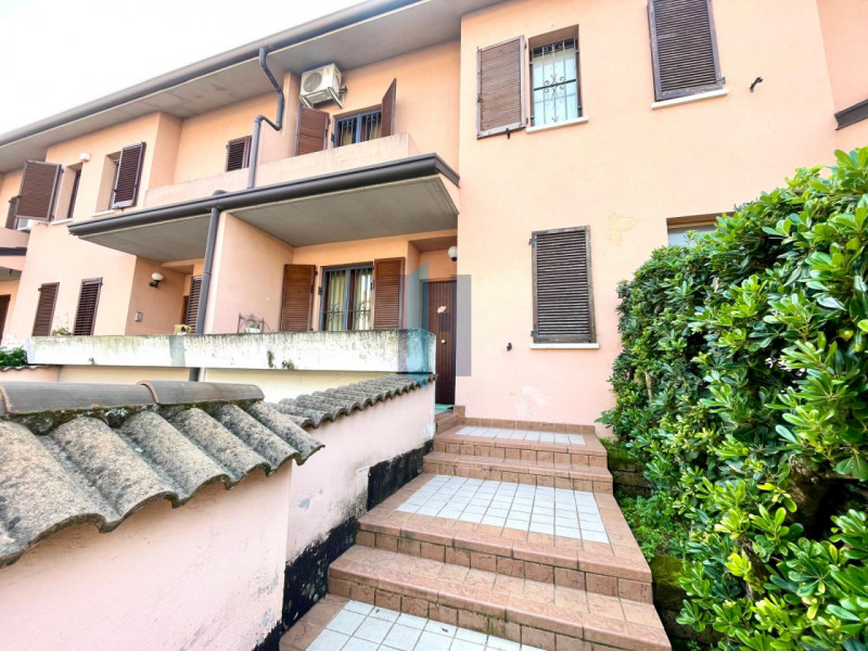 Brescia Vendita Casa a schiera porzione centrale