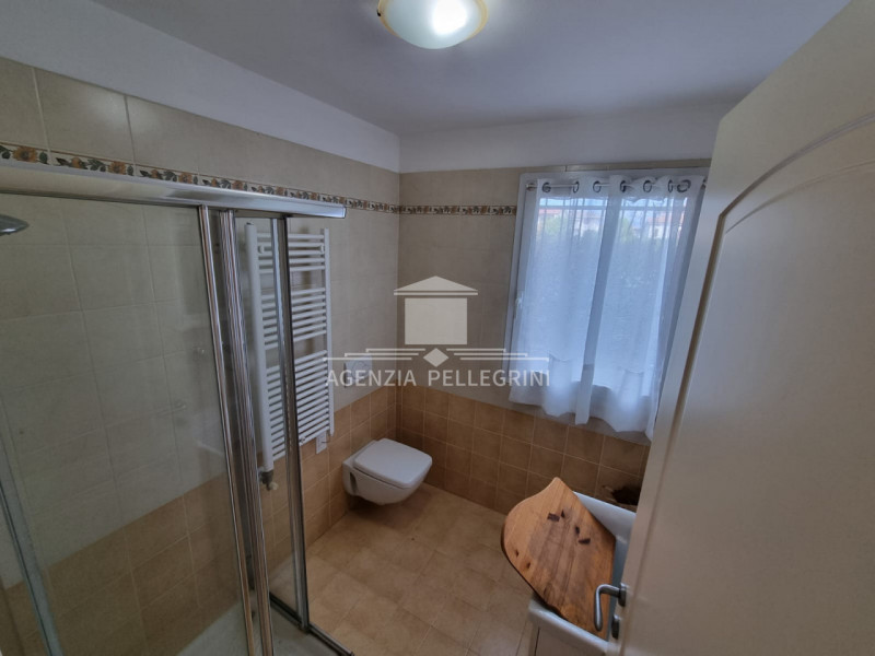 VICENZA – Casa accostata con giardino. Si trova in zona residenziale molto comoda alla base ameri...