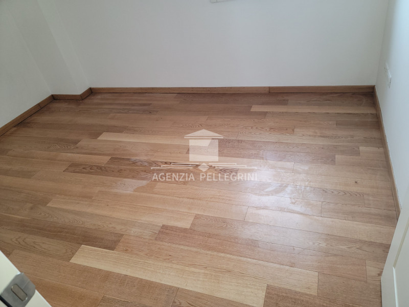 VICENZA – Casa accostata con giardino. Si trova in zona residenziale molto comoda alla base ameri...