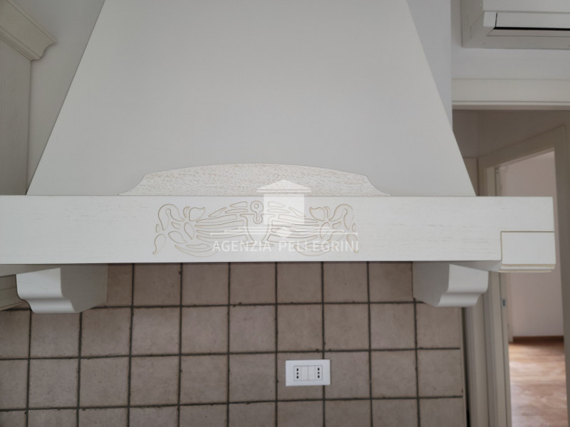 VICENZA – Casa accostata con giardino. Si trova in zona residenziale molto comoda alla base ameri...