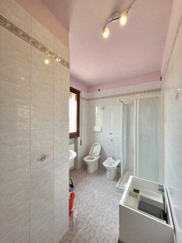 A Signoressa, appartamento come un attico posto al primo e ultimo piano. Si accede tramite ingres...