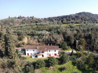 Casa colonica con fienile e terreno, collina montopoli pisa