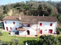 Casa colonica con fienile e terreno, collina montopoli pisa