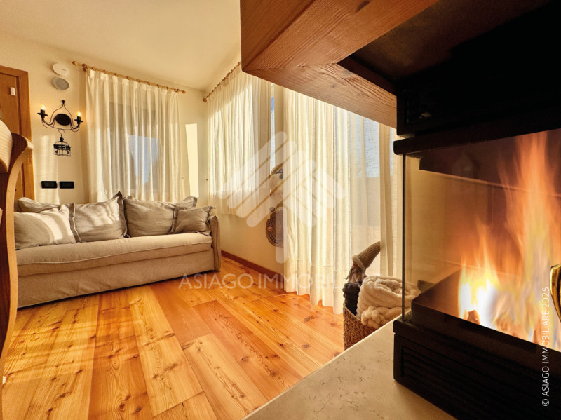 Asiago Immobiliare propone questa rivendita in esclusiva nel contesto Residenziale di Borgo Ecche...