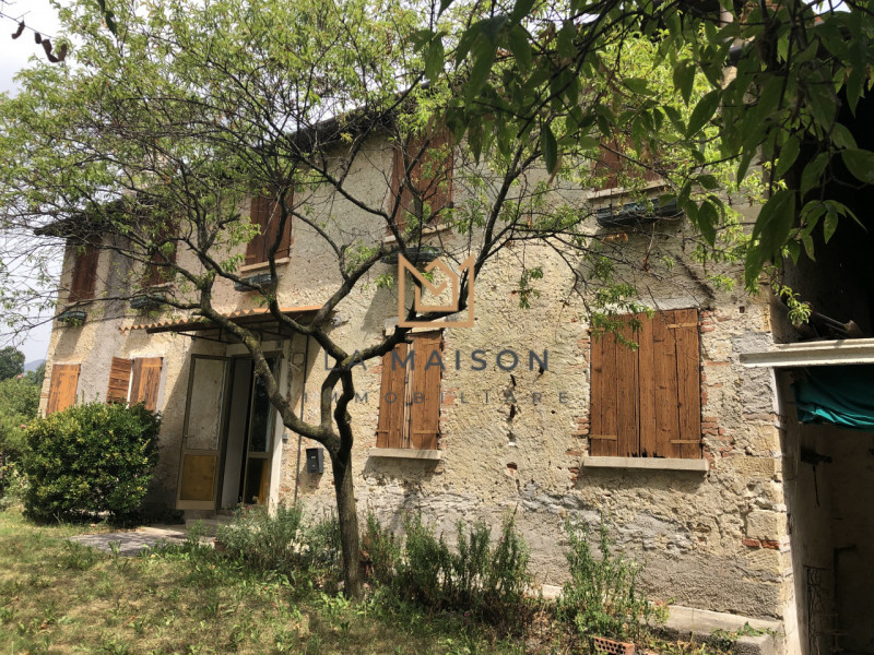 NOSTRA PROPOSTA: Alle pendici del centro storico di Asolo, in contesto riservato ma vicino alle p...