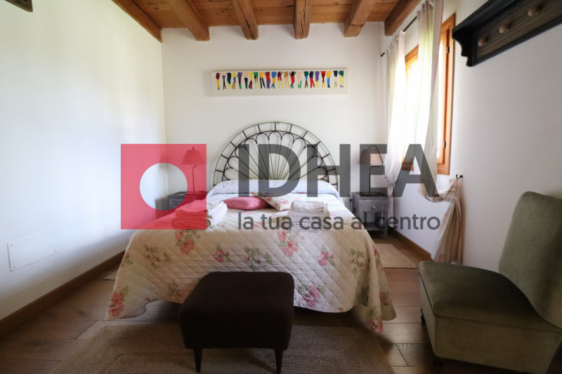 SPRESIANO - VISNADELLO:

In vendita a Visnadello un edificio di notevole interesse storico archit...