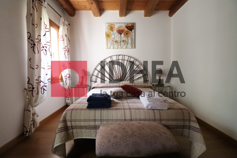 SPRESIANO - VISNADELLO:

In vendita a Visnadello un edificio di notevole interesse storico archit...