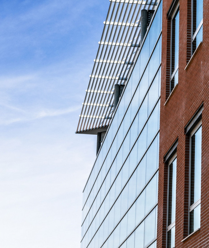 VICENZA - PONTE ALTO - In nuovo elegante stabile commerciale-direzionale disponibilità di ufficio...